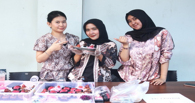 Read more about the article Mochi Beyymood Tampil Memikat di Expo Kolaborasi Mahasiswa dan UMKM IIB Darmajaya