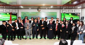 Read more about the article Advokat Persadin NTB Diambil Sumpah