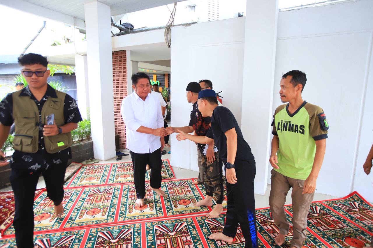 Read more about the article Sholat Jumat Bersama Gubernur, Pemprov Sumsel Pererat Kebersamaan dan Spiritualitas