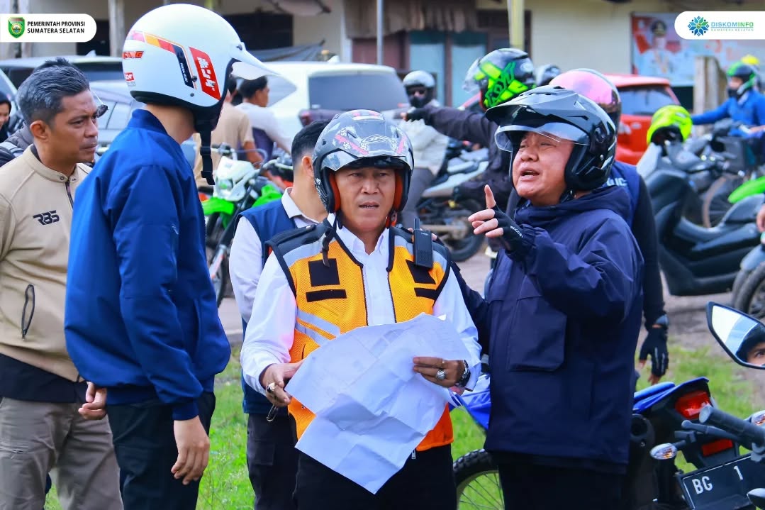 Read more about the article Naik Motor Susuri Perbatasan, Gubernur Herman Deru Pastikan Kualitas Jalan Banyuasin–OKI