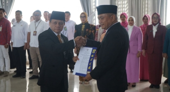 Read more about the article ‎Tomi Marisi Resmi Jabat Sekda Benteng