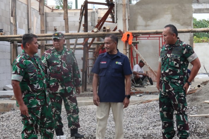 Read more about the article Danrem 081/DSJ Tinjau Pembangunan Koperasi Merah Putih di Sejumlah Desa di Ngawi