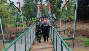 Read more about the article Pembangunan Jembatan Perintis Garuda Rampung, Plt. Bupati Ponorogo Beri Apresiasi