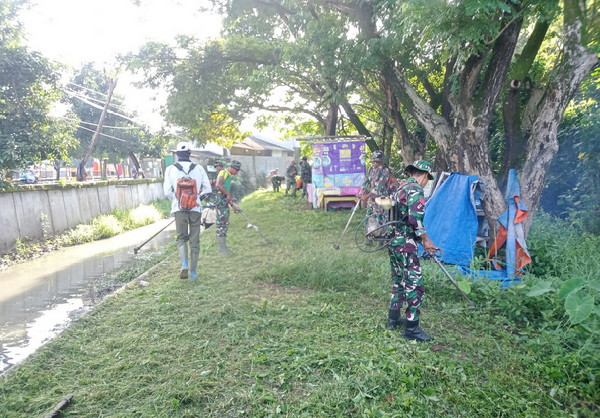 You are currently viewing Sungai Setia Budi Dibersihkan, Dandim Turun Langsung bersama Forkopimda