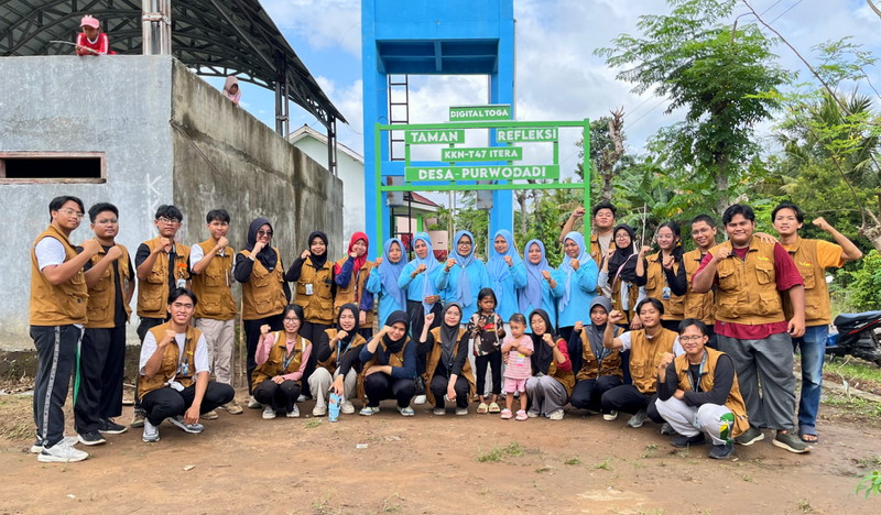 You are currently viewing Mahasiswa KKN  Tematik Kelompok 47 ITERA Beri Inovasi Digital TOGA di Desa Purwodadi