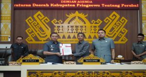 Read more about the article Bupati Pringsewu Sampaikan Lkpj 2025 Dan Raperda Perubahan Struktur Perangkat Daerah 2026
