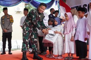 Read more about the article Sentuhan Kepedulian di Bulan Ramadan, Dandim Madiun Apresiasi Bakti Sosial Santuni Anak Yatim dan Duafa