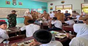 Read more about the article Program MBG Hari Kedua Berjalan di UPTD SMP Negeri 2 Silau Laut