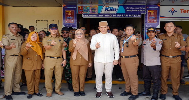 You are currently viewing Blusukan ke Pasar Natar, Bupati Egi Cek Harga Sembako