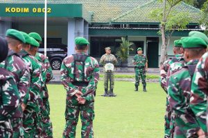 Read more about the article Lepas Anggota Cuti Lebaran Idul Fitri 1447 H, Dandim Ponorogo Beri Penekanan Khusus