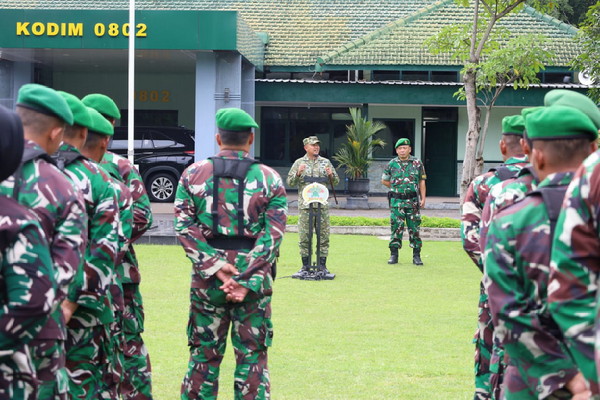 You are currently viewing Lepas Anggota Cuti Lebaran Idul Fitri 1447 H, Dandim Ponorogo Beri Penekanan Khusus