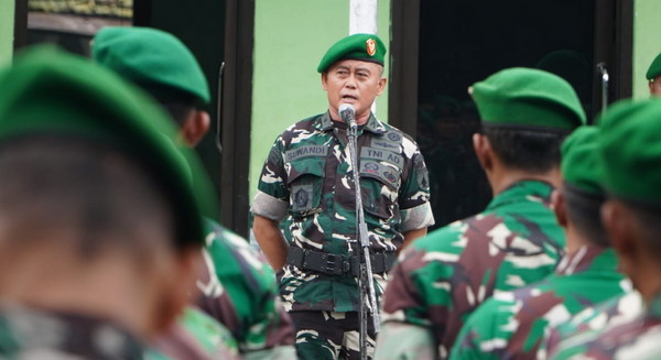 Read more about the article Pesan Kasdim Madiun Saat Berangkatkan Prajurit Cuti Lebaran