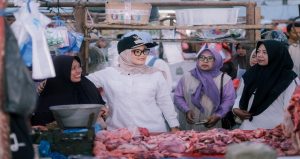 Read more about the article Harga Ayam dan Minyak Stabil, Pemkab Lamtim Waspadai Kenaikan Daging Sapi