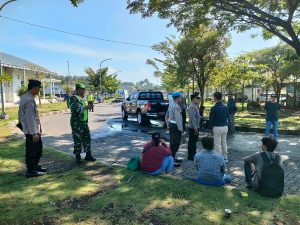 Read more about the article Pengamanan Lebaran di Rest Area Saradan, Prajurit Kodim 0803/Madiun Siaga Jaga Kenyamanan Pemudik