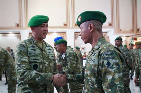 You are currently viewing Naik Pangkat, Lettu Cke Isdayun Siap Emban Amanah Lebih Besar