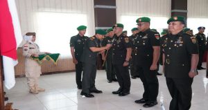 Read more about the article Danrem 043/Gatam Pimpin Langsung Tradisi Penyerahan Jabatan Kasrem, Kasilog serta sertijab Kasiintel