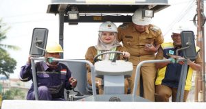 Read more about the article Bupati Tubaba Dampingi Wakil Gubernur Tinjau Preservasi Jalan