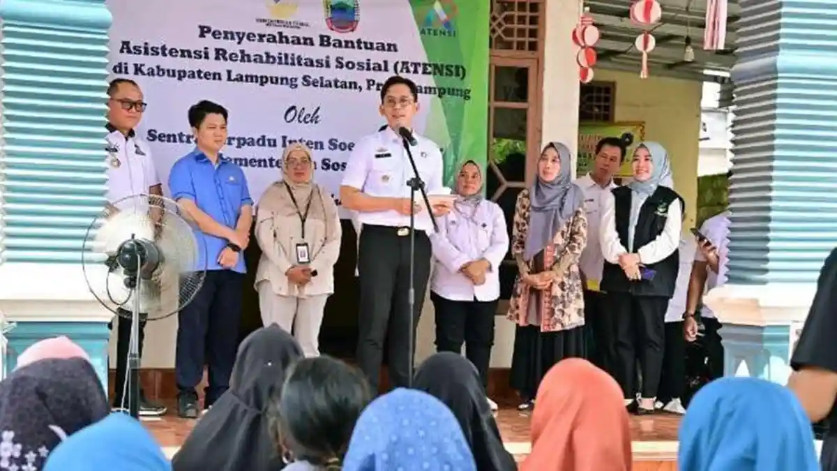 You are currently viewing Pemkab Lampung Selatan Salurkan Bantuan ATENSI Rp702 Juta, 118 Penerima dari Natar