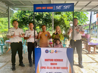 You are currently viewing Hari Bakti Pemasyarakatan ke-62 Tahun, Lapas Way Kanan Berikan Dukungan UMKM dengan Bantuan Gerobak Gratis