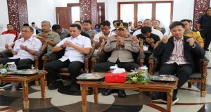 Read more about the article Kapolres Lampung Barat Hadiri Pelantikan Pengurus KONI