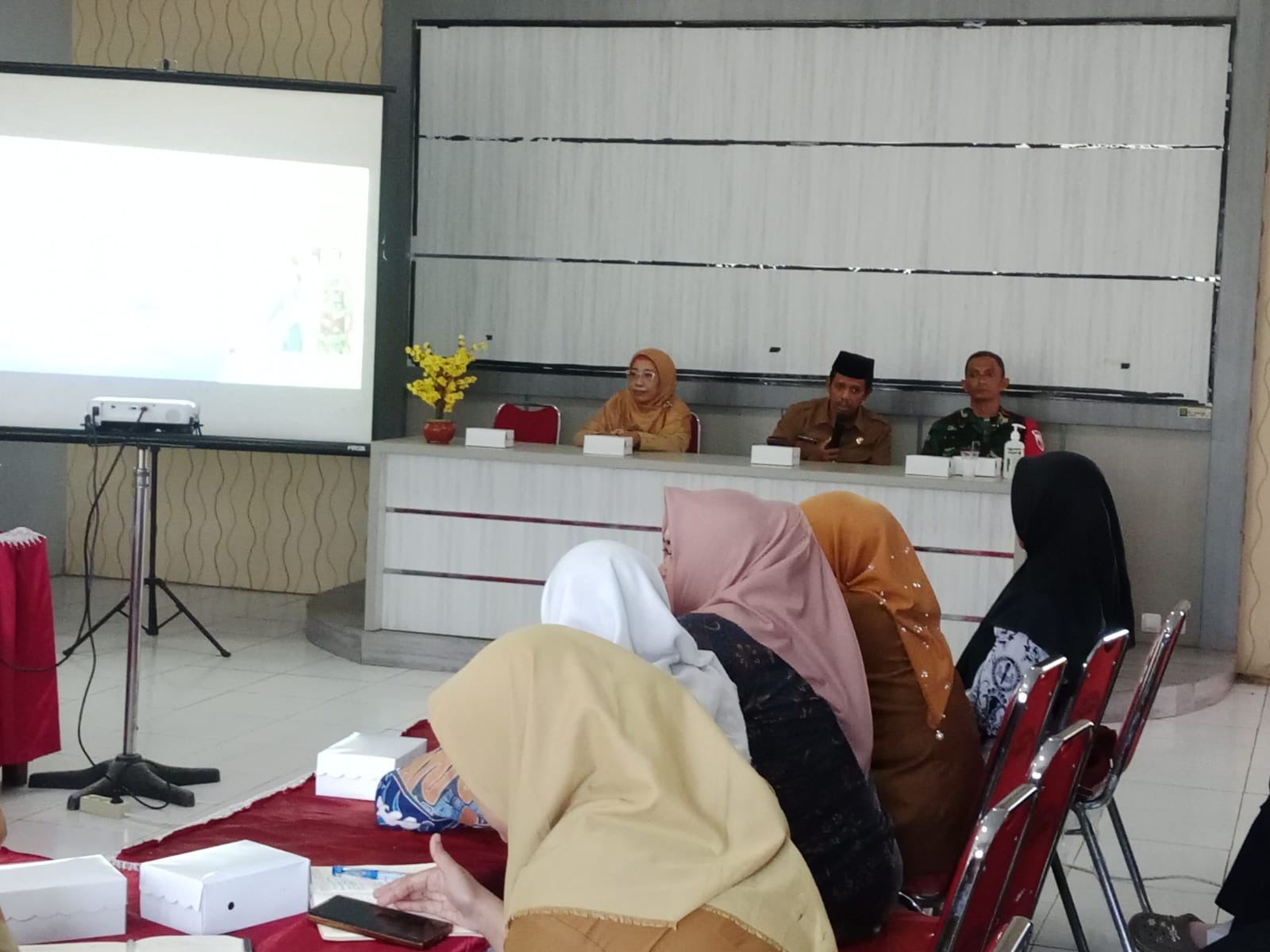 You are currently viewing TNI-Polri dan Pemda Trenggalek Perkuat Sinergi Pelayanan Kesehatan di Durenan