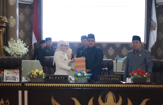 You are currently viewing Bupati Way Kanan Sampaikan LKPj 2025