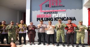 Read more about the article Danrem 043/Gatam Dampingi Pangdam XXI/RI Tinjau KDKMP Pulung Kencana
