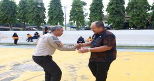 Read more about the article HUT Bhayangkara ke-80, Polres Asahan Gelar Turnamen Sepak Bola