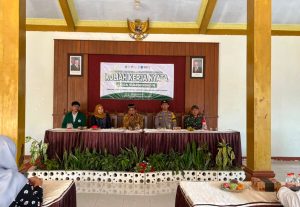 Read more about the article Sinergitas TNI-Polri dan Pemdes Dukung Pembukaan KKN UIN SATU Tulungagung di Trenggalek