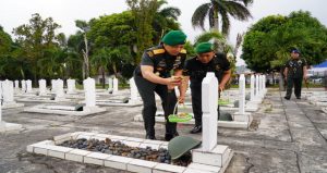 Read more about the article Danrem 043/Gatam Hadiri Ziarah Dan Bakti Kesehatan HUT Ke-1 Kodam XXI/Radin Inten