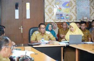 Read more about the article Asisten I Pimpin Rapat Koordinasi Persiapan Sarana dan Prasarana HUT ke-81 Kemerdekaan RI di Tubaba