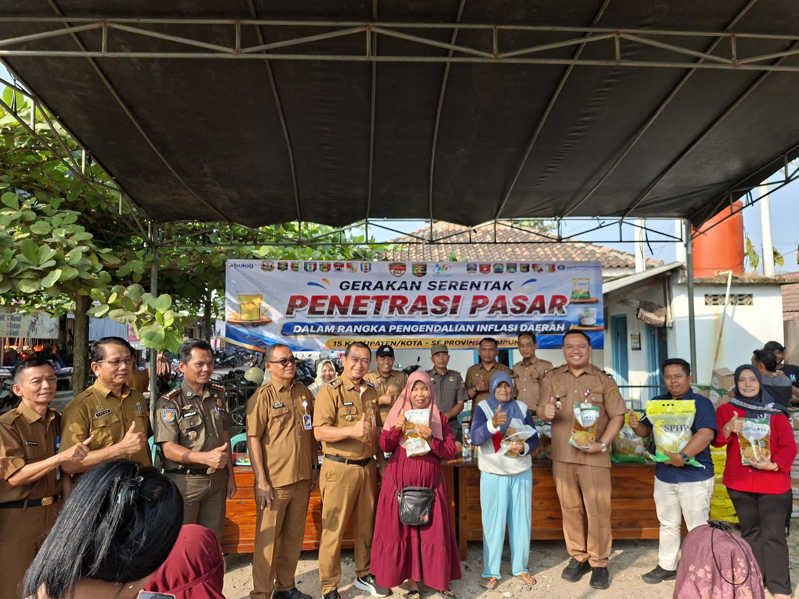 You are currently viewing Gerakan Serentak Penetrasi Pasar Digelar di Mulya Asri, Upaya Pemkab Tubaba Kendalikan Inflasi Daerah