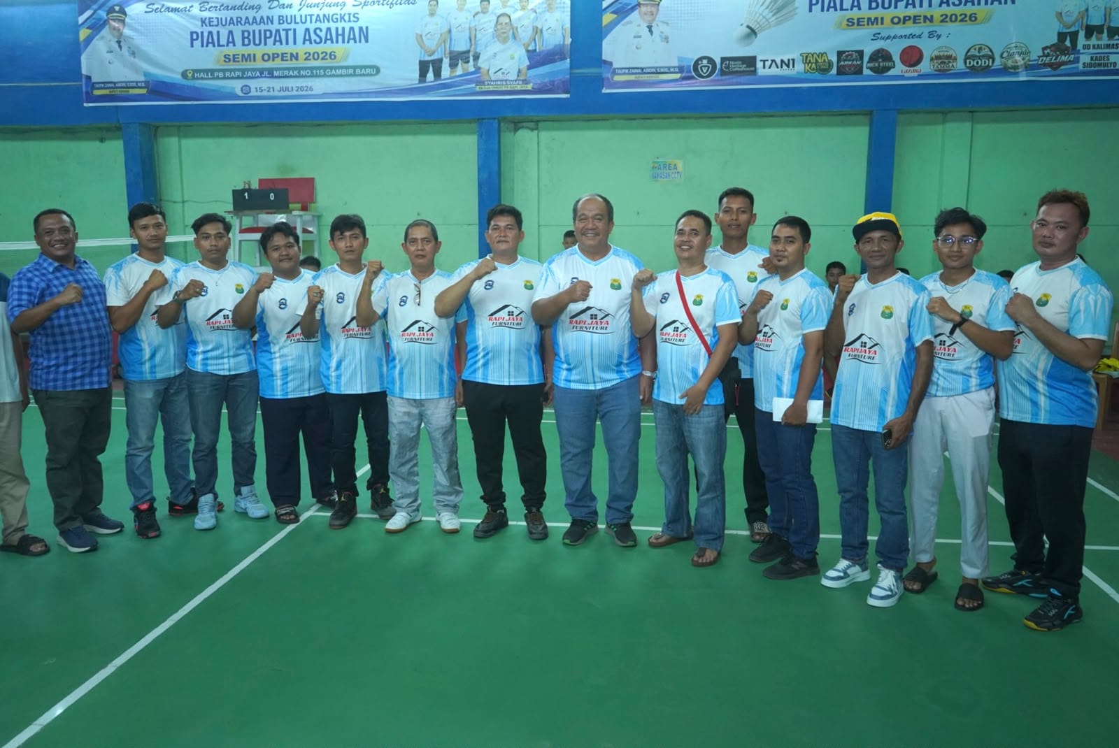 You are currently viewing Bupati Asahan Buka Turnamen Bulutangkis Piala Bupati Asahan Semi Open 2026