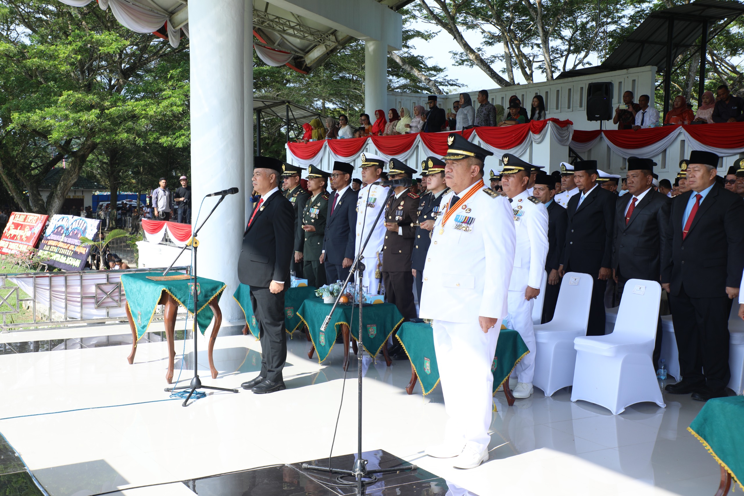 Read more about the article Bupati Asahan Pimpin Upacara Pengibaran Bendera HUT ke-81 RI