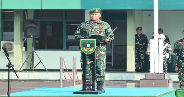 Read more about the article Korem 043/Gatam Tegaskan Prajurit Harus Hadir Saat Rakyat Kesulitan