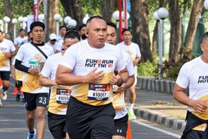 Read more about the article Fun Run HUT ke-81 TNI, Danrem Untoro Ajak Masyarakat Gemar Berolahraga