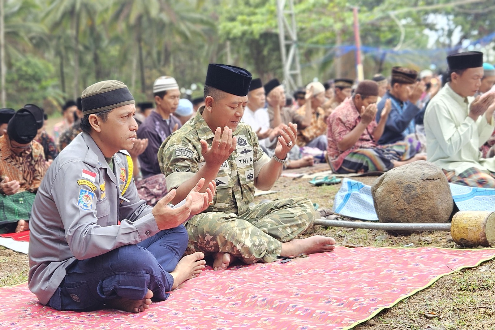 Read more about the article TNI-Polri Amankan Sholat Istisqa di Ngulungkulon Trenggalek