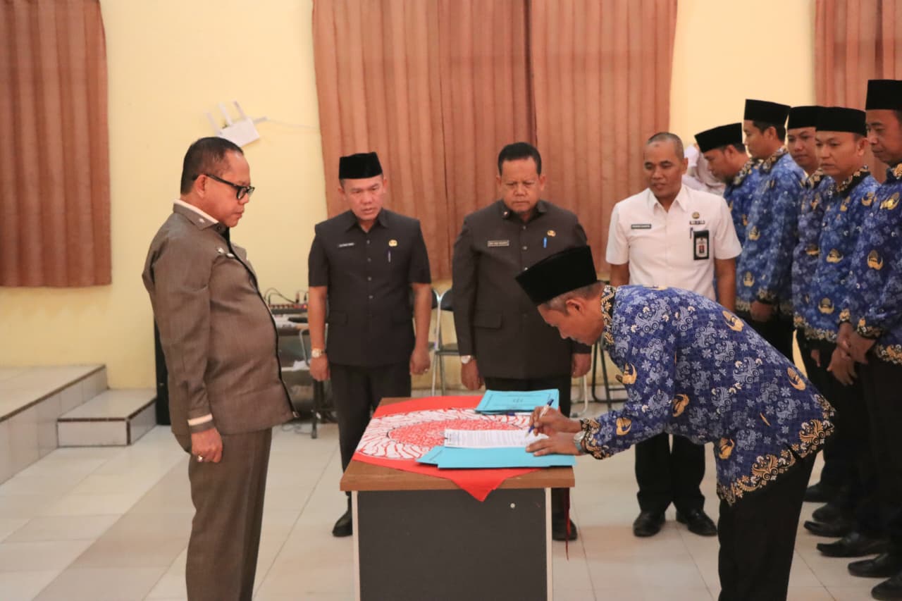 Read more about the article Sulpakar Dorong 26 Pejabat Fungsional Jadi Penggerak Inovasi dan Ikut Andil Dalam Pembangunan Lampung Tengah