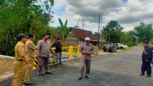 Read more about the article Komisi IV DPRD Sidak Proyek Rehabilitasi Jembatan Mboto