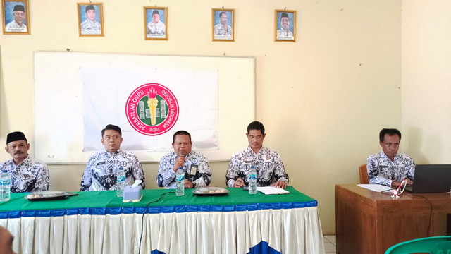 Read more about the article Barisan PGRI Way Kanan Adakan Rakor