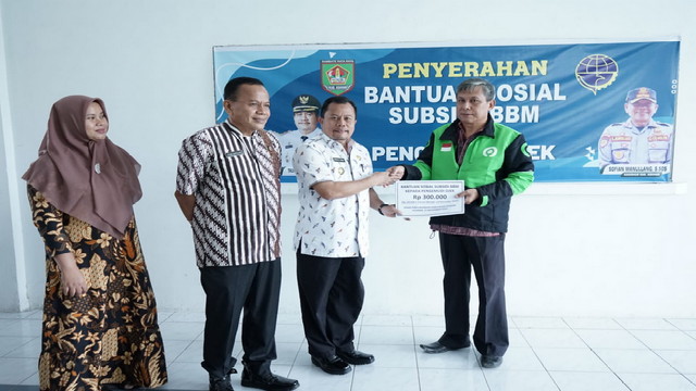 Read more about the article Bupati Asahan Launching Aplikasi SIKAS dan Tutup Virtual Asahan Job Fair 2022