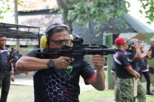Read more about the article HUT Pengadilan Negeri Kota Madiun, Dandim 0803 Ikuti Lomba Menembak