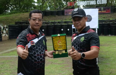 Read more about the article Danrem 081/DSJ Juarai Lomba Menembak Piala Kepala Pengadilan Kota Madiun