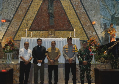 Read more about the article Kodim 0801/Pacitan beserta Forkopimda Pacitan Patroli Bersama di Malam Natal