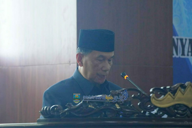 Read more about the article Rapat Paripurna Penyampaian Rekomendasi DPRD atas LKPJ Kepala Daerah Kabupaten Pesisir Barat Tahun Anggaran 2022