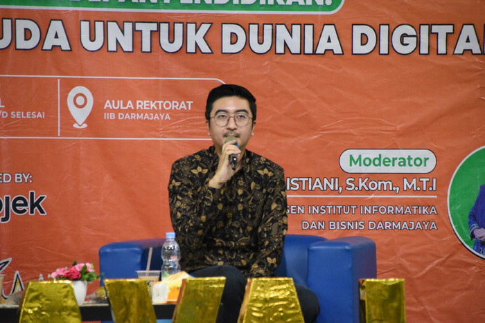 Read more about the article Himsi IIB Darmajaya Gelar Seminar Nasional Hadirkan Gojek Lampung