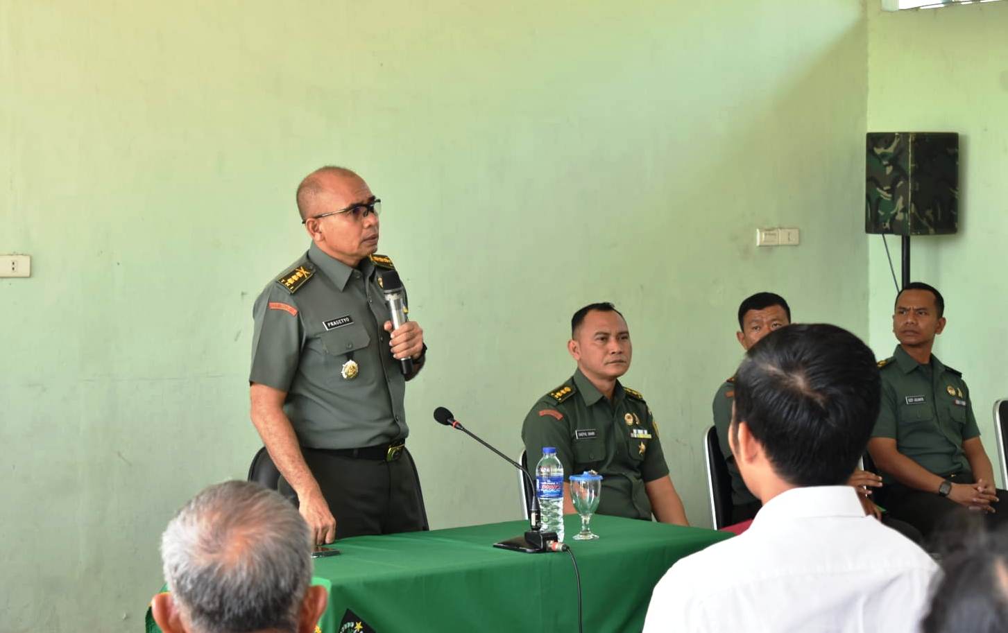 You are currently viewing Jelang Seleksi, Kasrem 043/Gatam Berikan Pengarahan Kepada Orang Tua Dan Calon Taruna/Taruni Akmil TA. 2023