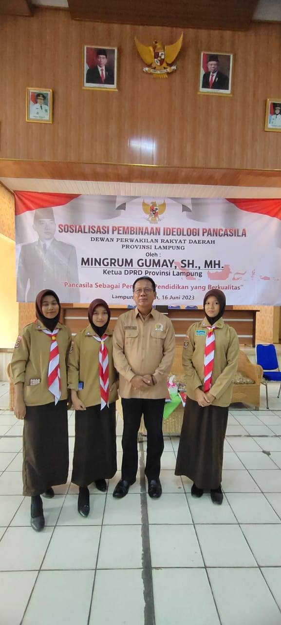 Read more about the article Ketua DPRD Lampung sosialisasi pembinaan ideologi Pancasila di SMAN 1 Terbanggi Besar