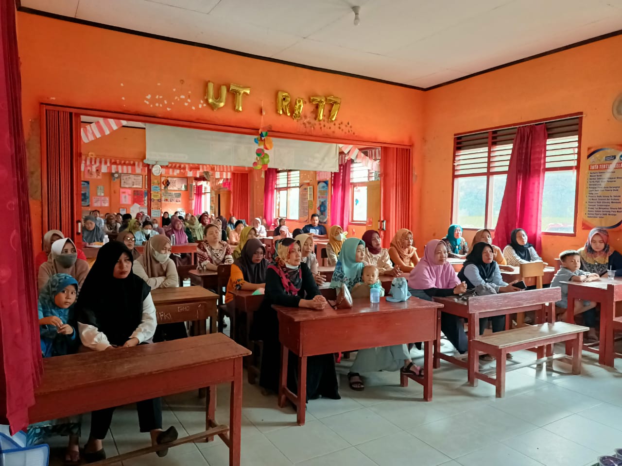 You are currently viewing SDN  1 Poncowati Adakan Rapat Pembentukan Paguyuban Fase A