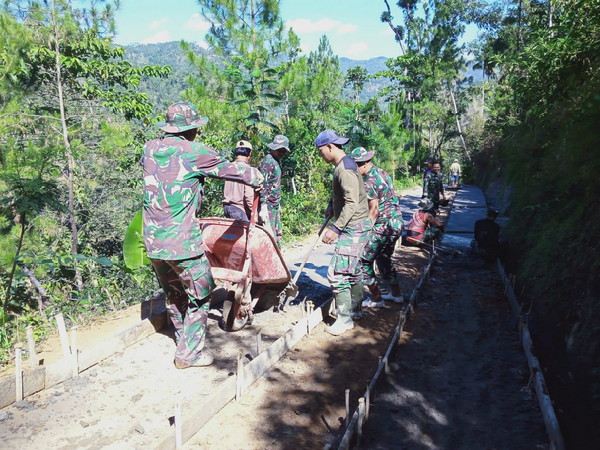 Read more about the article Melalui TMMD Ke-117 Kodim 0801/Pacitan, Pelihara Kemitraan, Kemandirian, Perubahan Sikap Lebih Baik